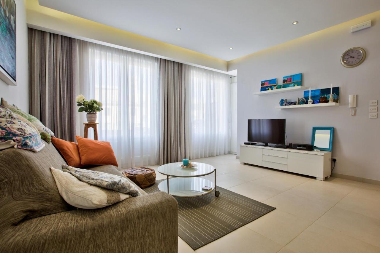 Bright And Central 2 Bedroom Apartment In Слима Экстерьер фото
